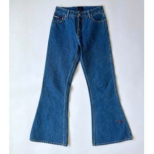 90s / y2k Tommy Hilfiger mid-rise medium wash 100% cotton flare denim jeans